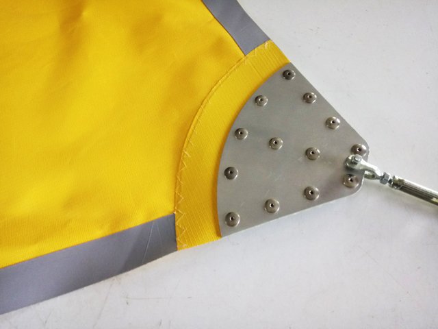 Finition pointe aluminium voile d'ombrage